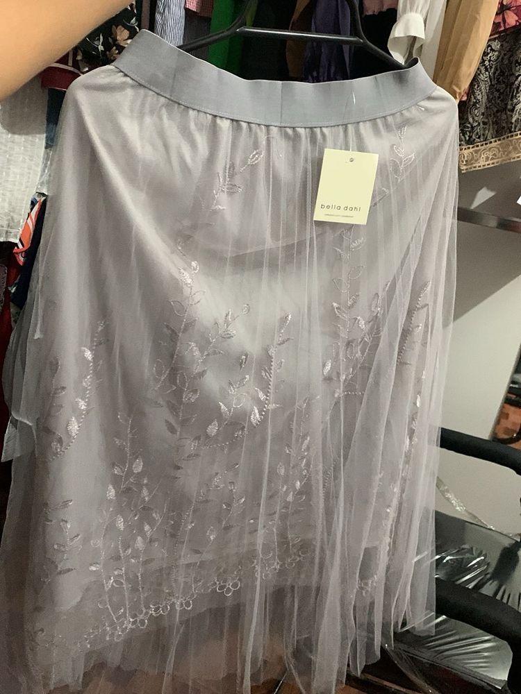 Elegant Embroidered Mesh Skirt
