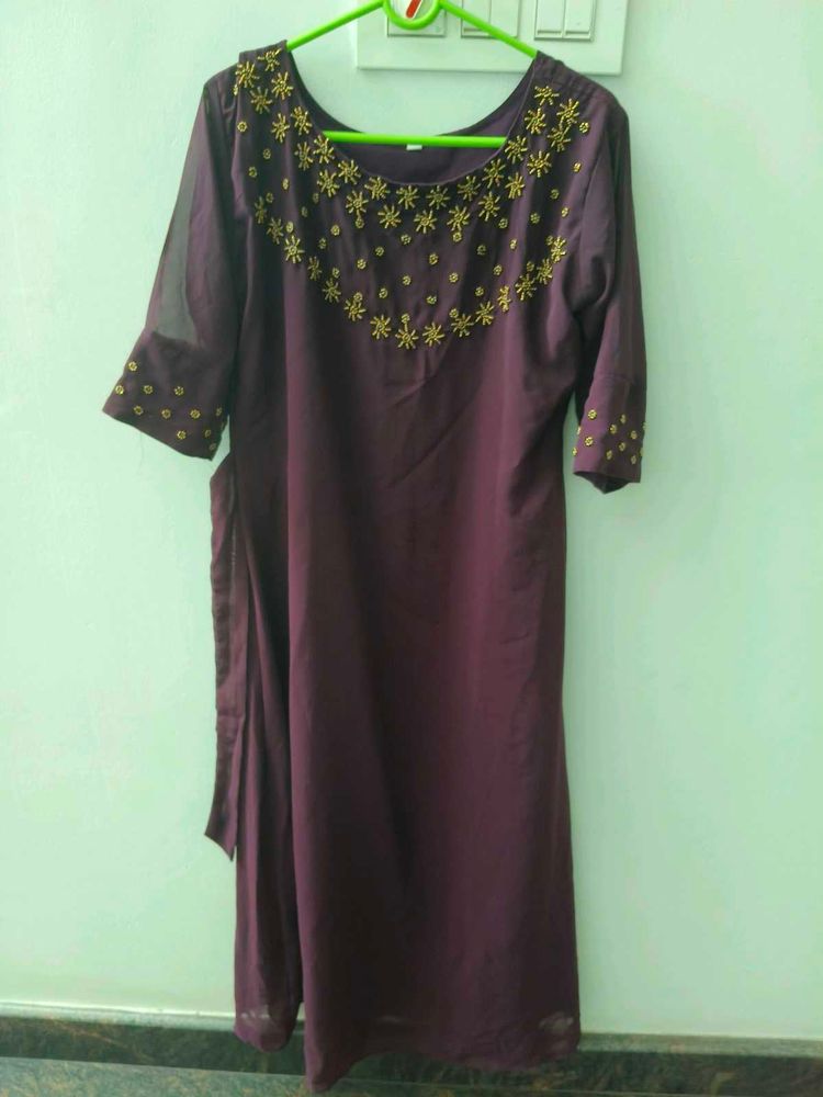 Elegant Maroon Embroidered Kurta