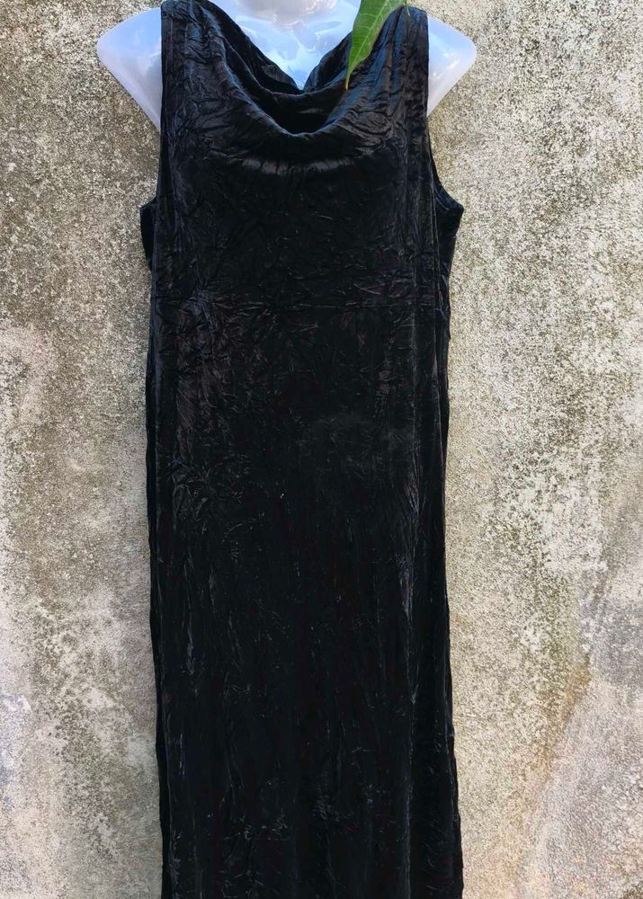 2.5.1 BLACK COWL NECK LONG BODYCON