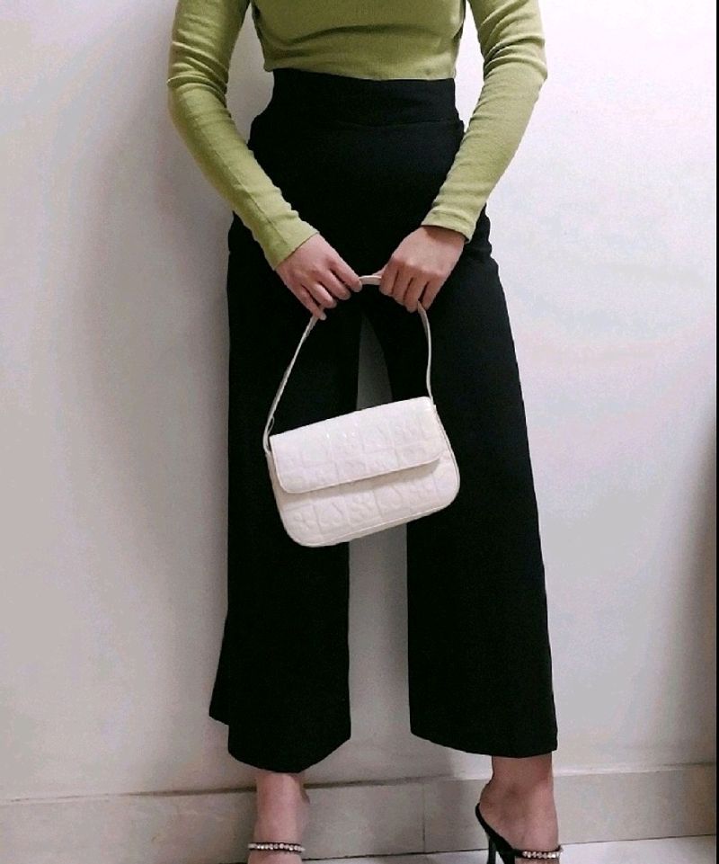 Black Colour its Fits 28, 30 And Side Zip
