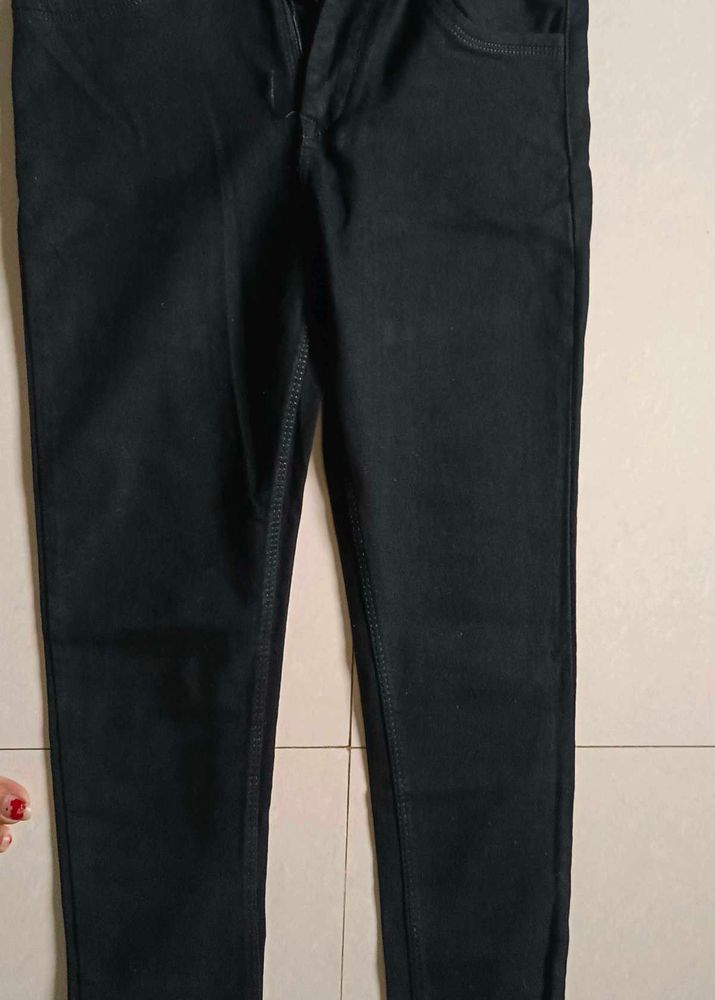Women Denim Strechable Jeans ..