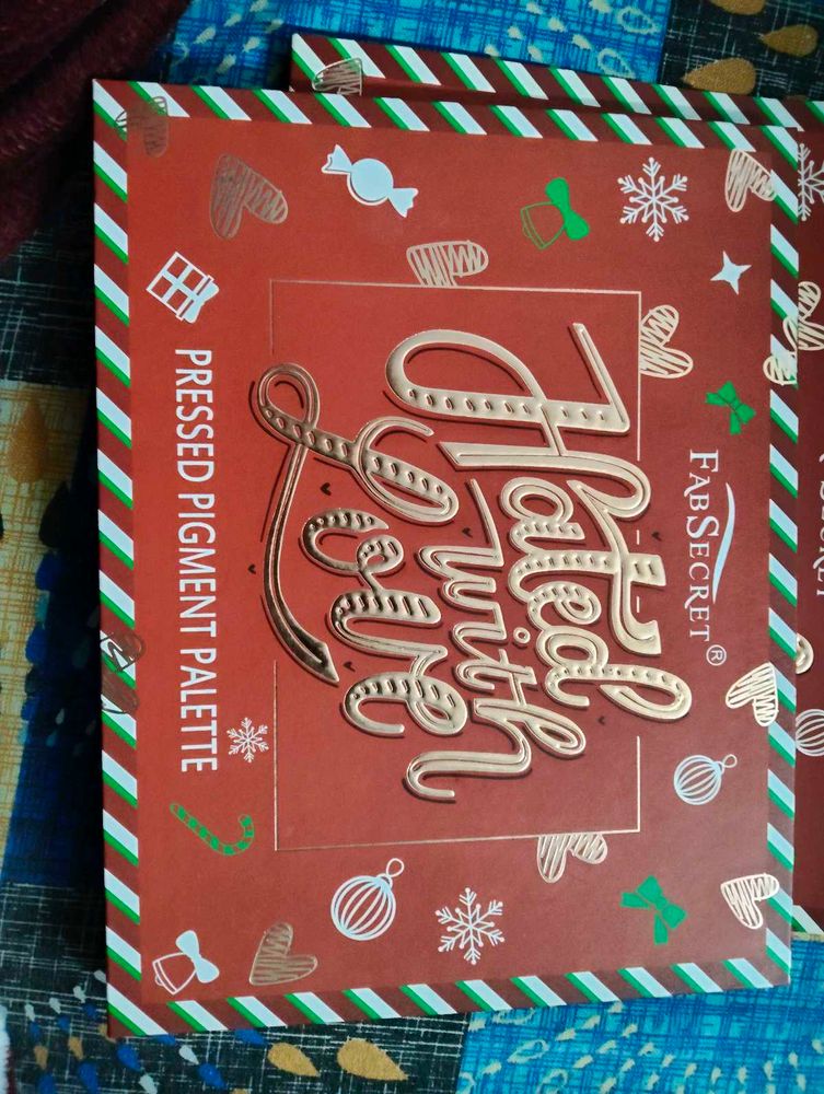 FabSecret Eyeshadow Palette