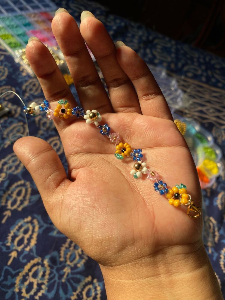Floral Beaded Bracelet Pack Of 2