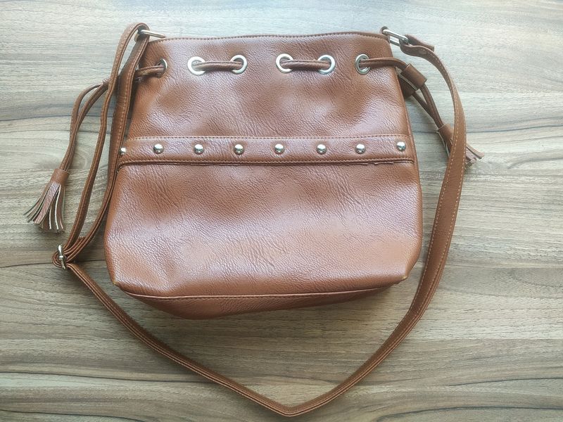 Women&#39;s Brown Bucket Bag