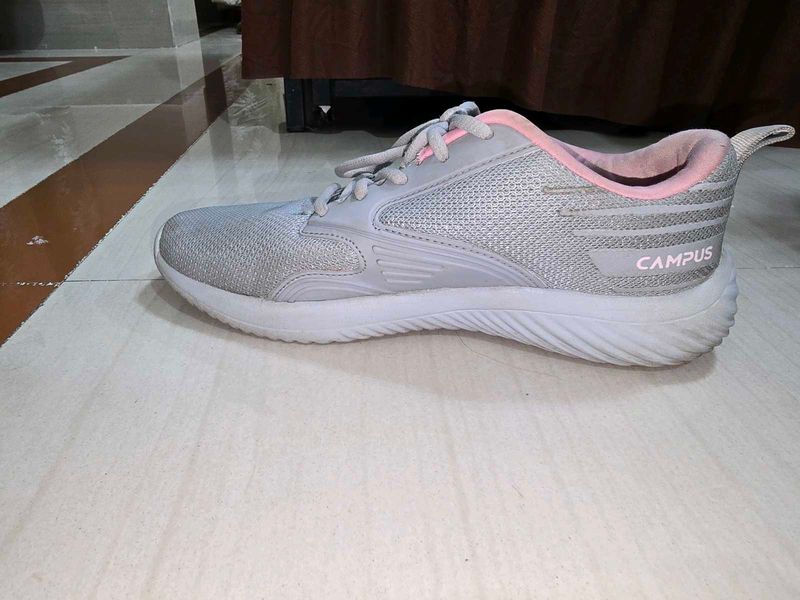 Sports Shoes