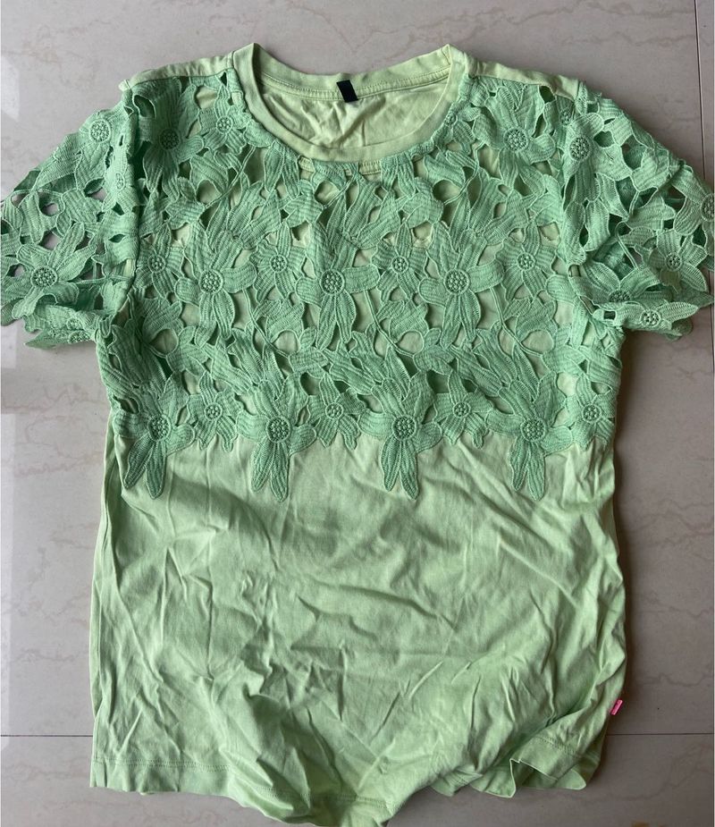 Green lace top