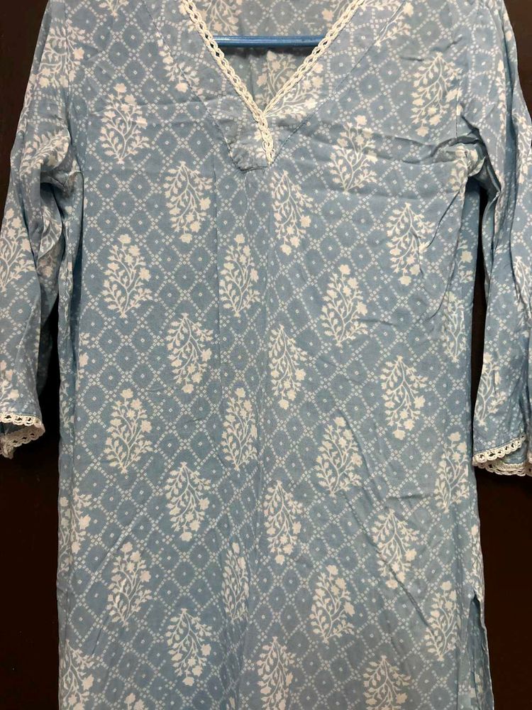 Blue &amp; White Printed Kurta