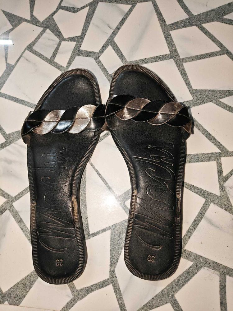 Mochi Flats