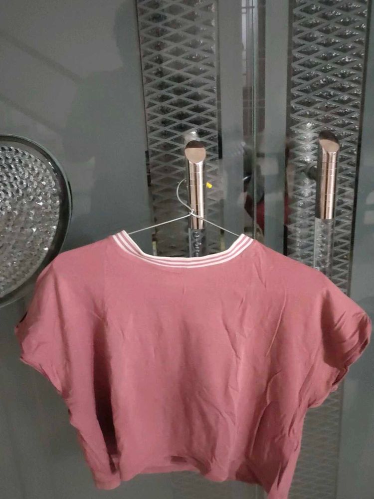 Extended Sleeves T Shirt