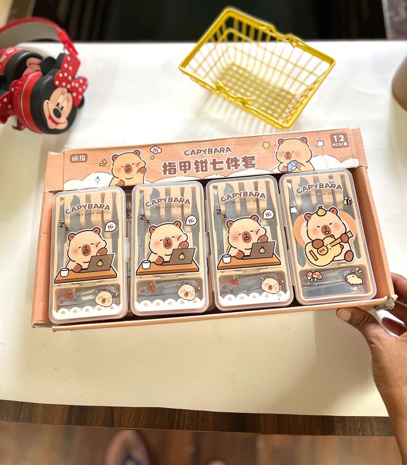 Capybara Manicure Case - Single Set