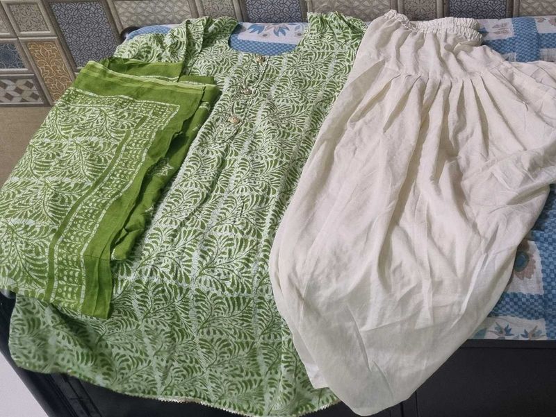 Kurti Set