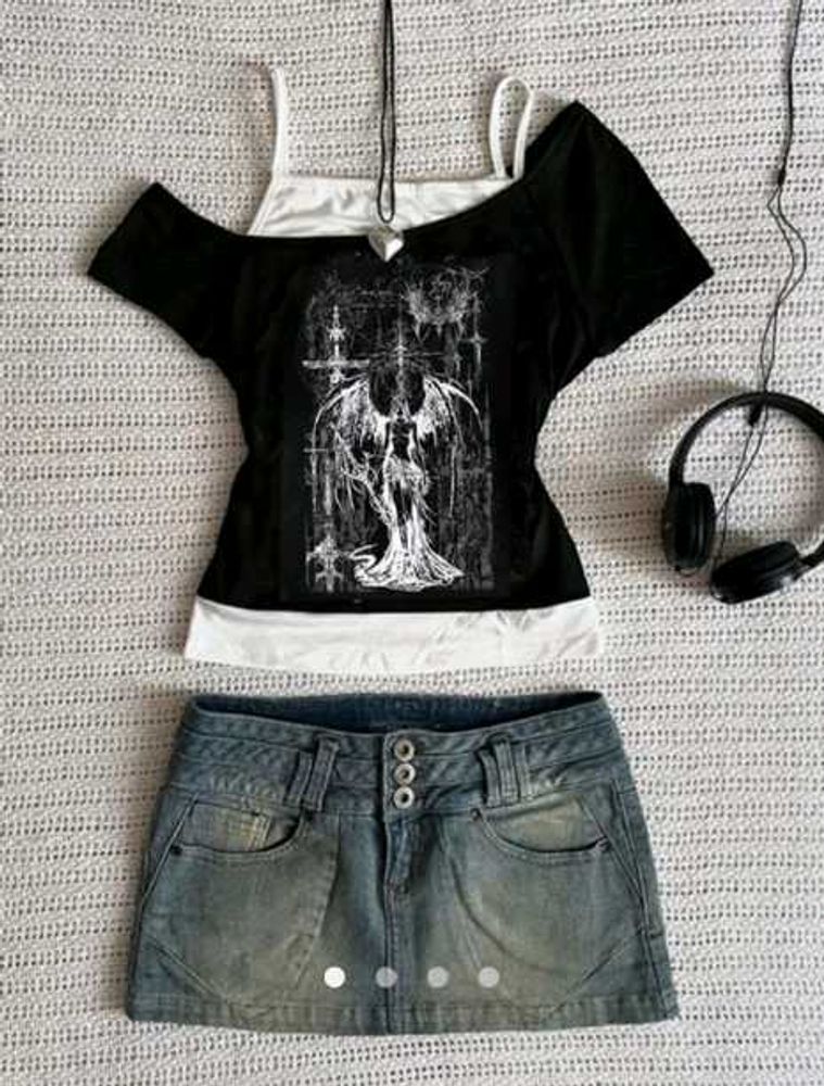 Grunge Graphic Tee