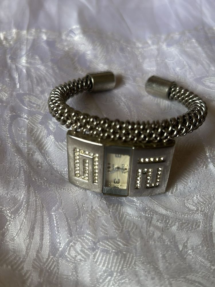 Swizz Quartz Steel Bracelet Type Women’s Watch