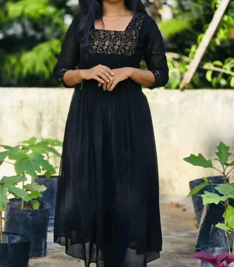 Elegant Black Anarkali Kurta