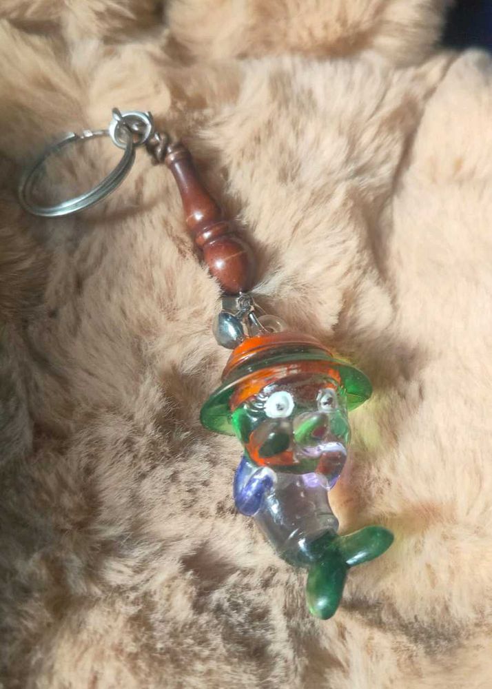A Glass Fish 🐠🐋🐟keychain