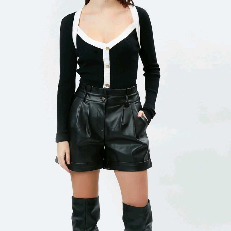 Black &amp; White Trim Crop Top