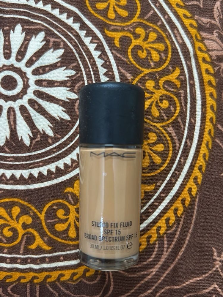 MAC Studio Fix Fluid
