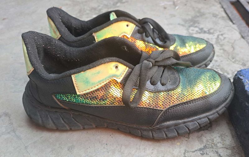 Women Sneaker/Shoes