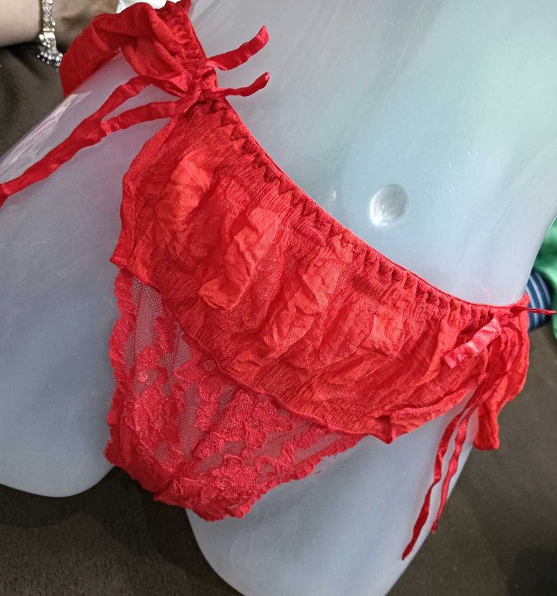Red Lace🔥30,32 Panties