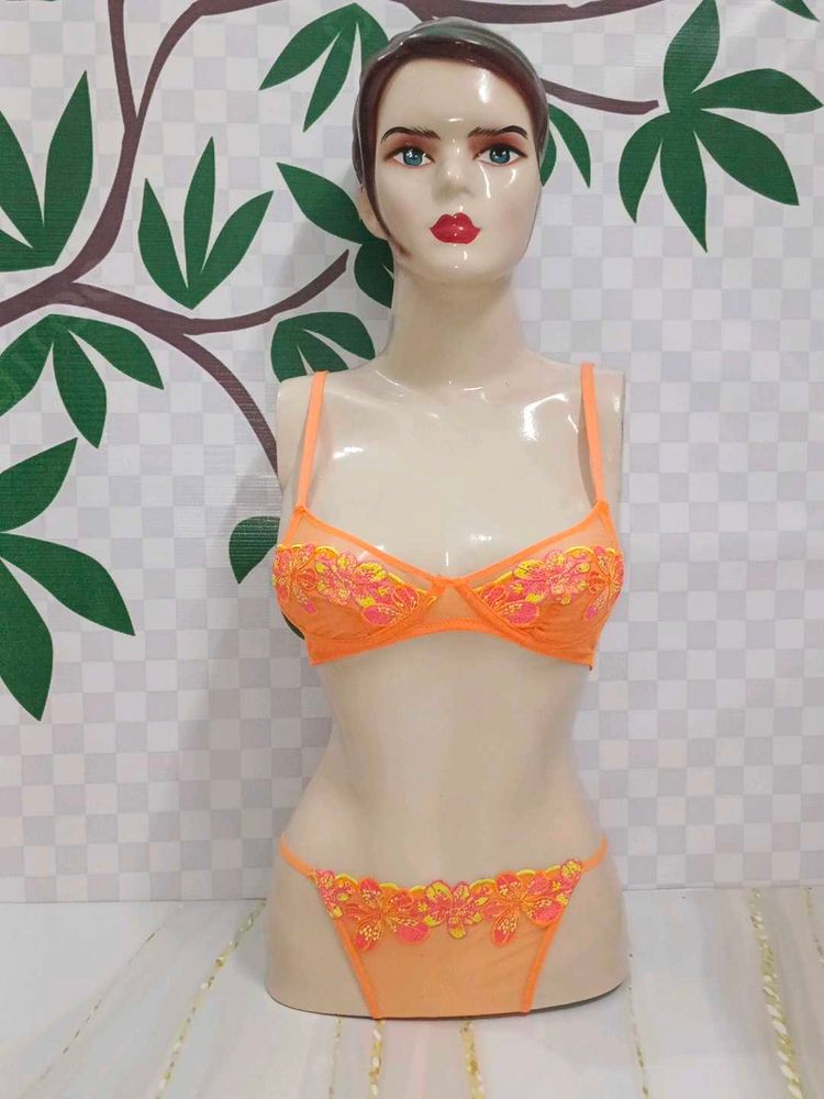 (700)Floral Lace Lingerie Set