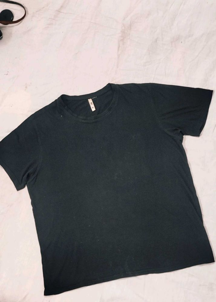 I&amp;D Round Neck T-shirts