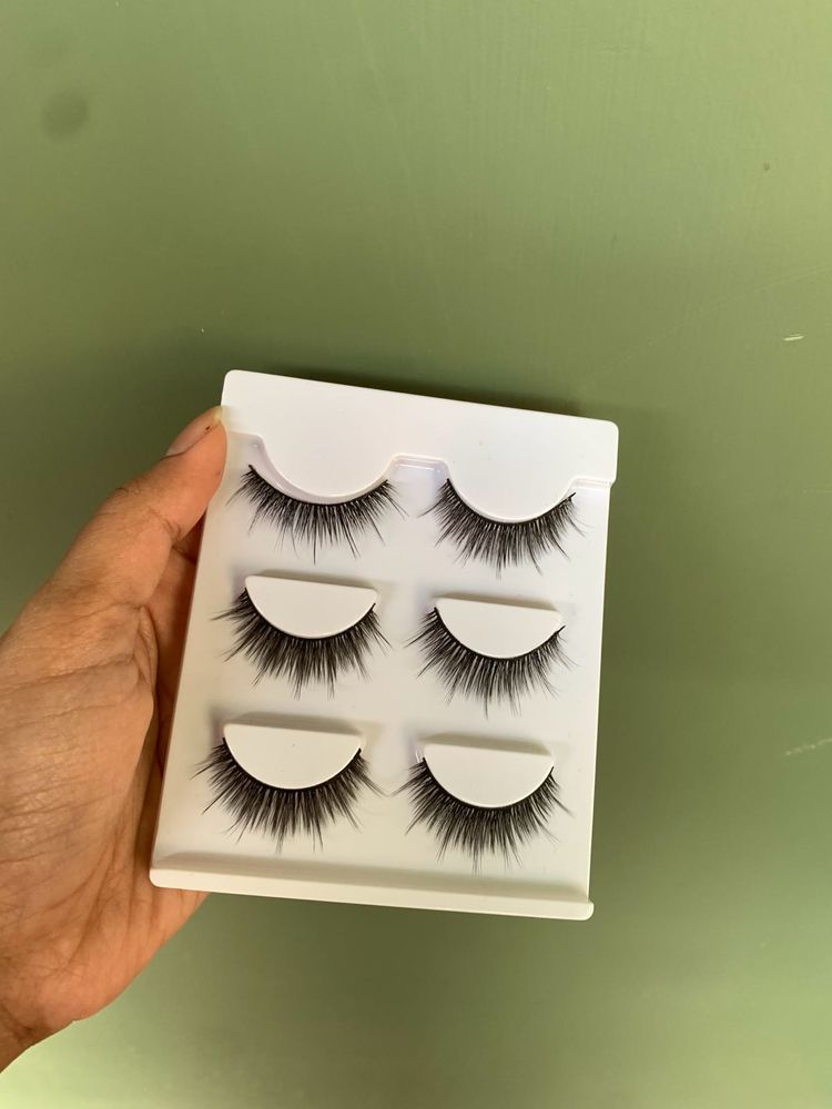False Eyelash Set