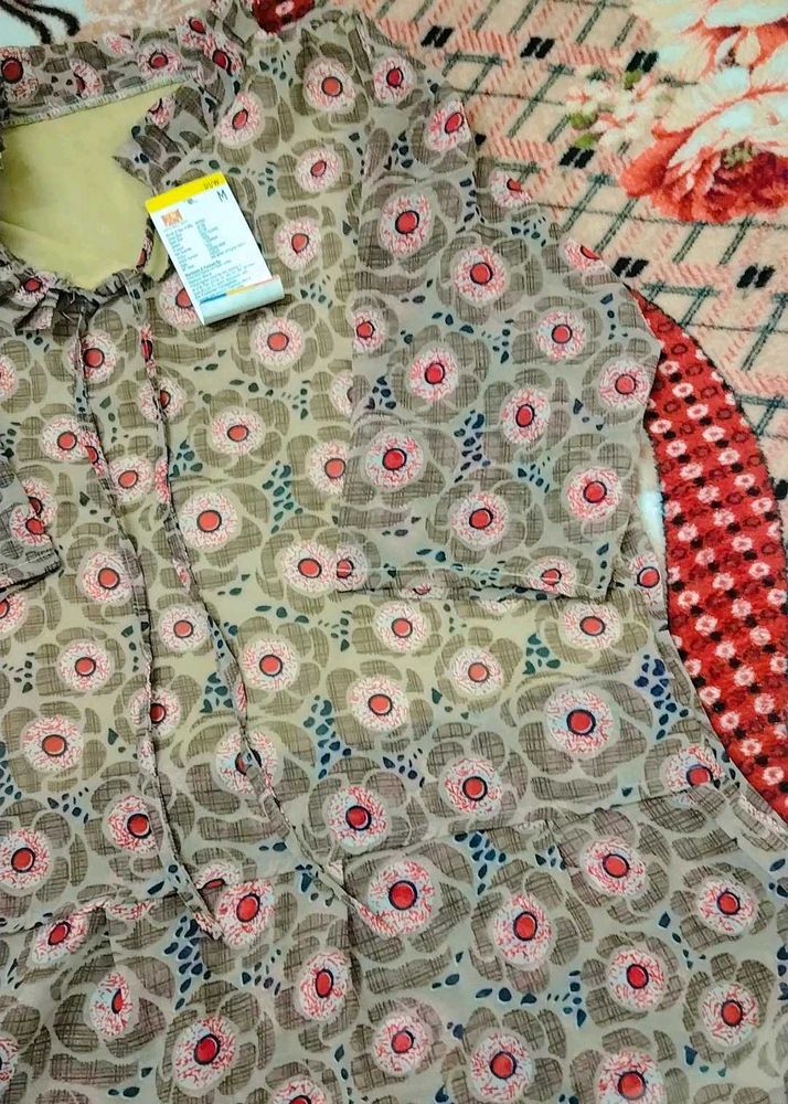 New Top With Tag
