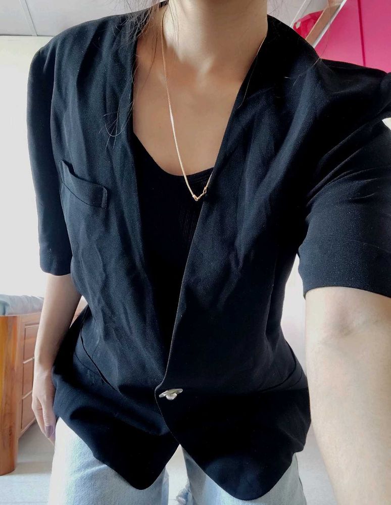 Women&#39;s Black Blazer