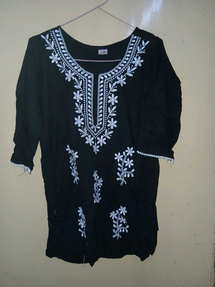 Black Floral Embroidered Short Kurti