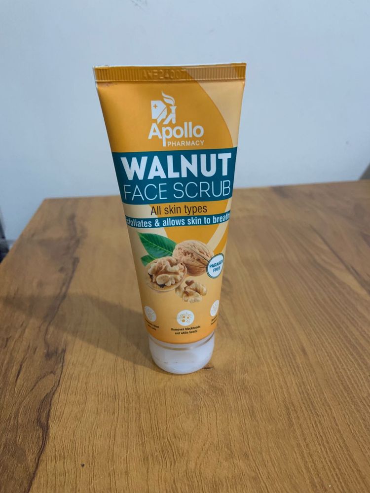 Apollo Walnut Face Scrub