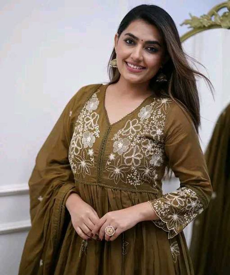 Gown For Mehendi