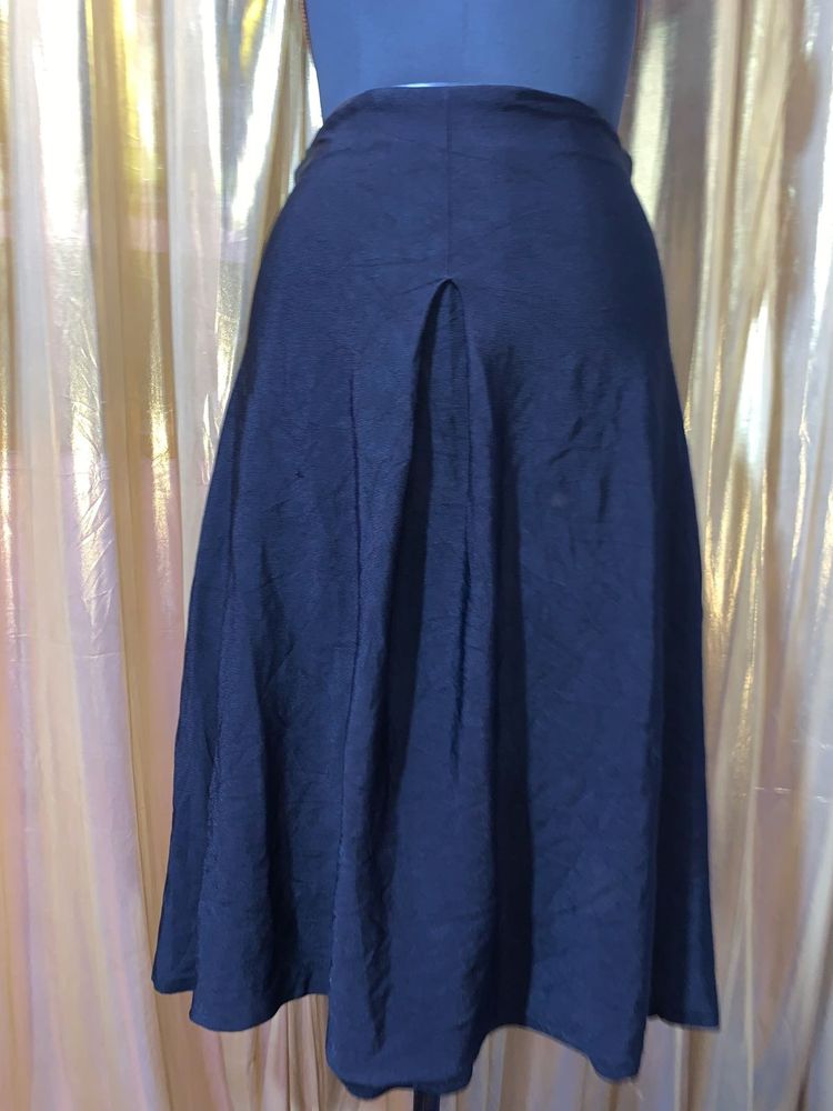 Elegant Navy Blue Skirt