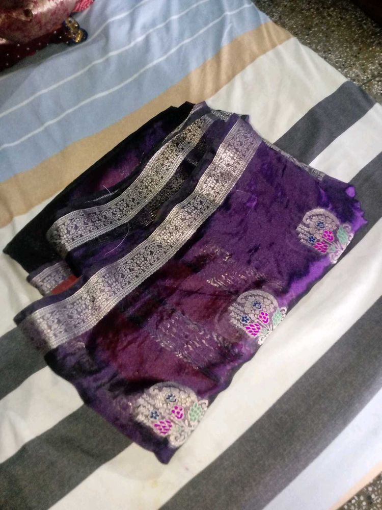 Any 1 Saree 300  Rs