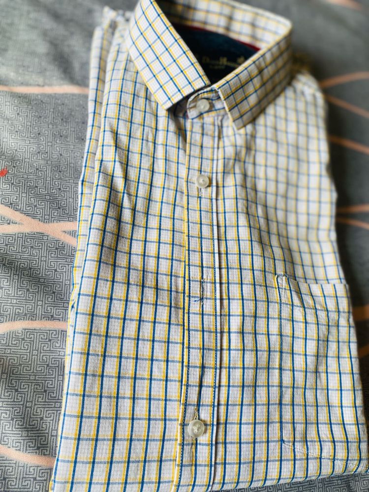 Men&#39;s Checkered Button-Down Shirt