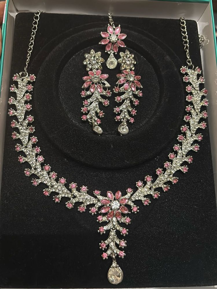 Elegant Pink Jewelry Set