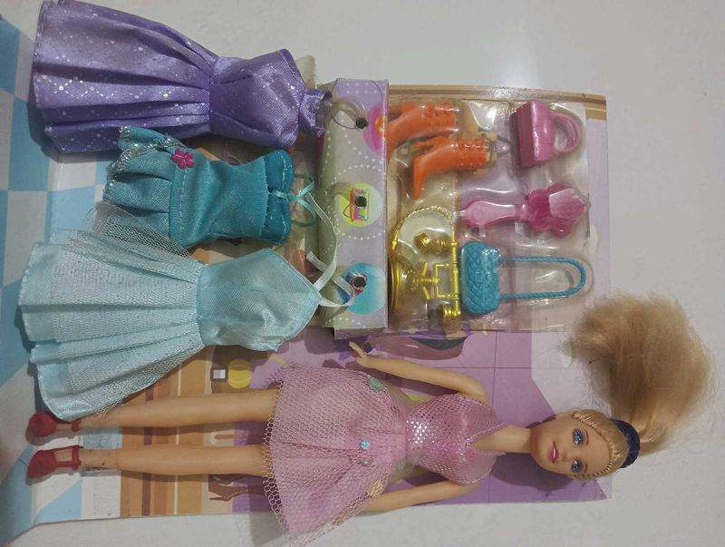 Barbie Dressing Set