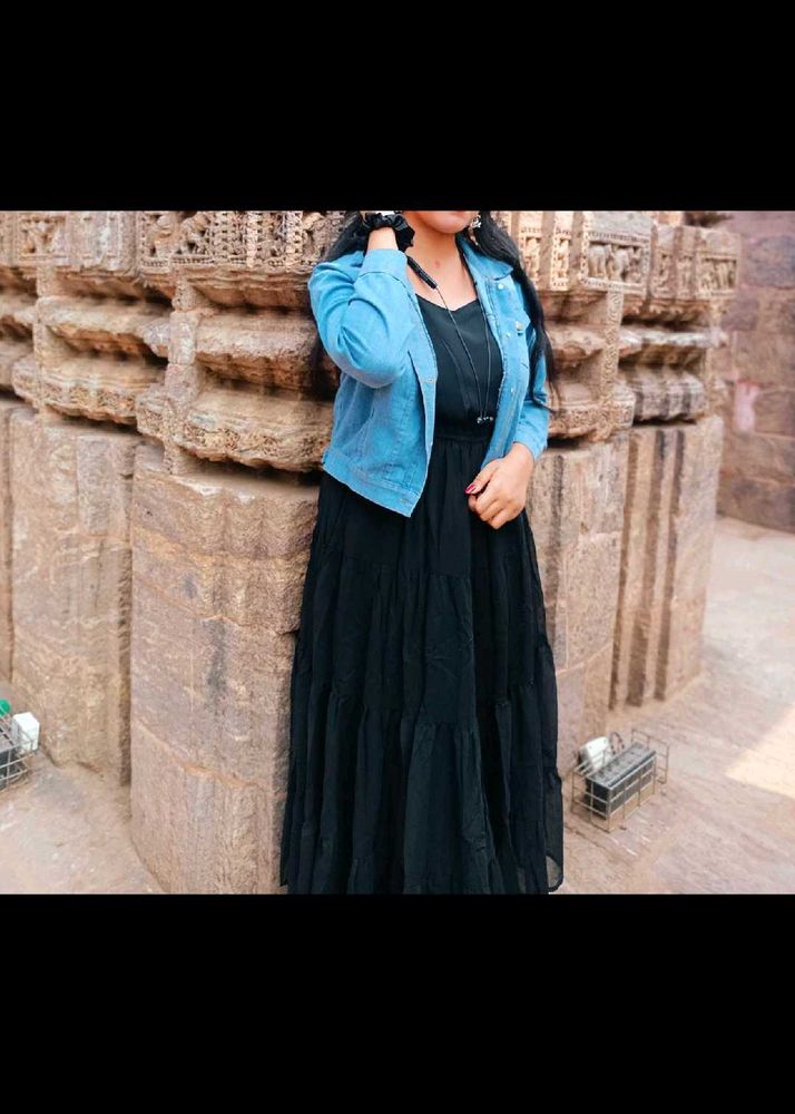 Stylish Black Maxi Dress with jacket 🧥