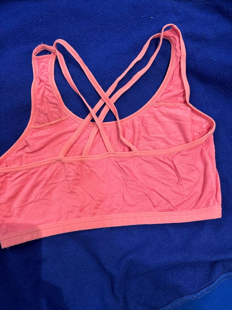 Sports Bra With Removable Cup