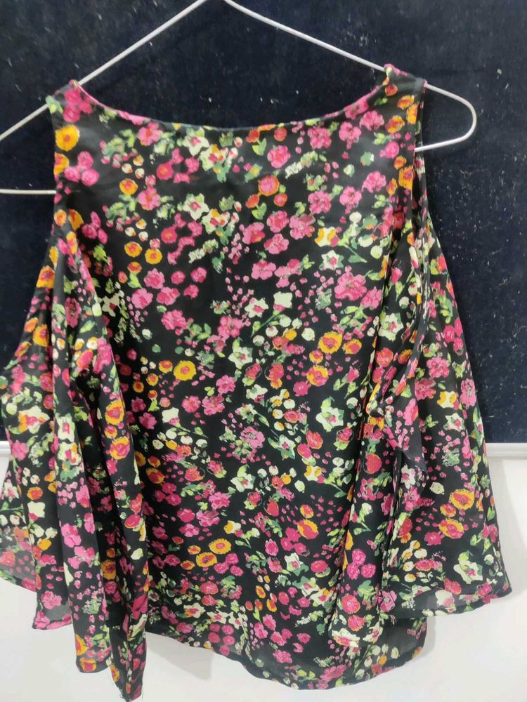 Floral Cold Shoulder Top