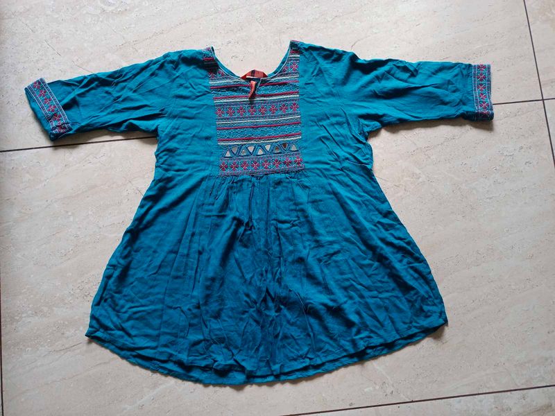 Short Kurti - 💙