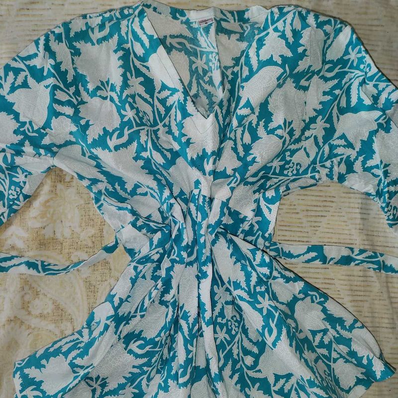 Floral Print White &amp; Blue short kurti