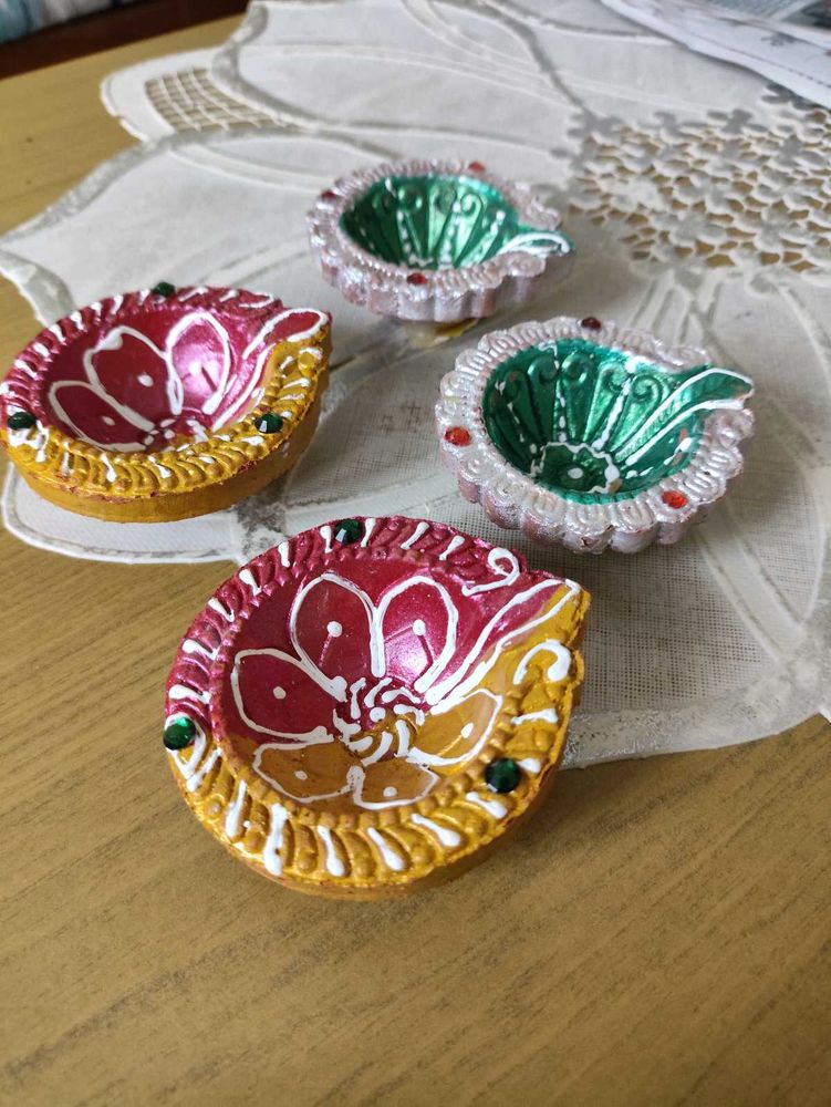 Brand New Hand Painted Diyas