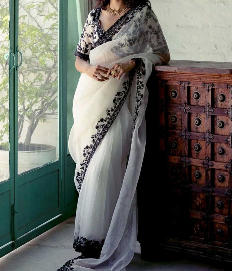 Elegant White &amp; Black Georgette Saree