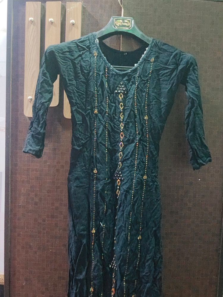 Second Hand Use But Nice Kurta