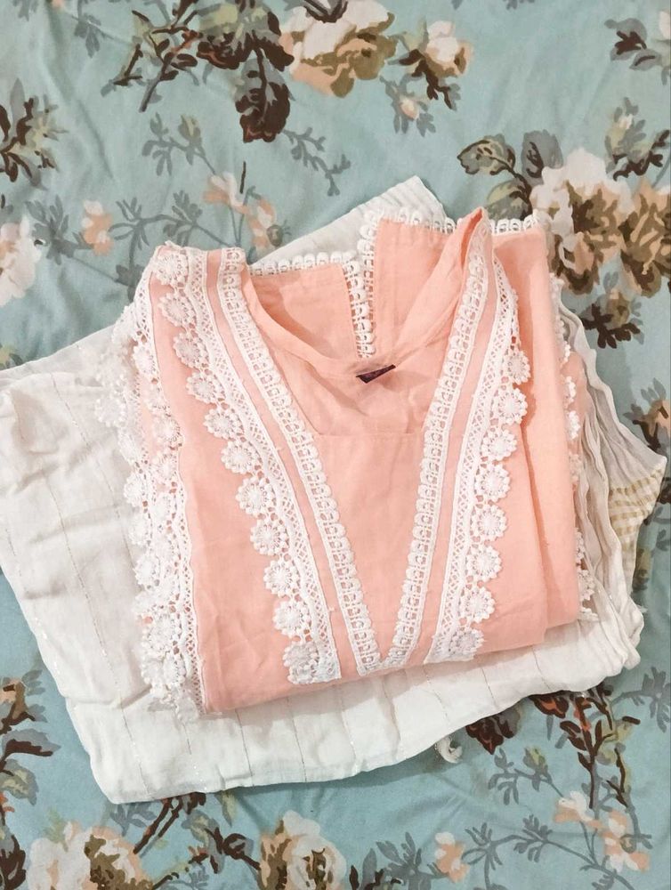 Pakistani Peach Lace 3-Piece Suit