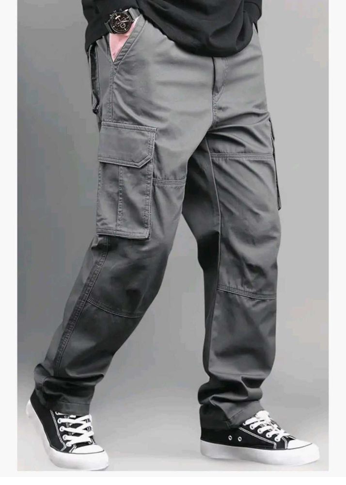 🆕🚨BRAND New Men Cargo Pants🚨🆕