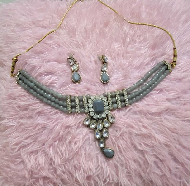 Choker Set