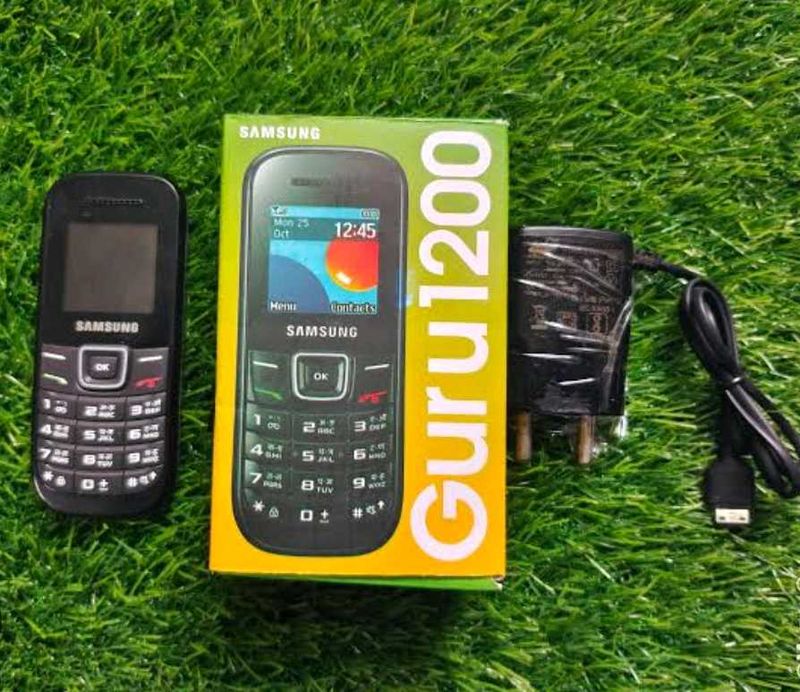 Samsung Guru 1200 (Refurbished)