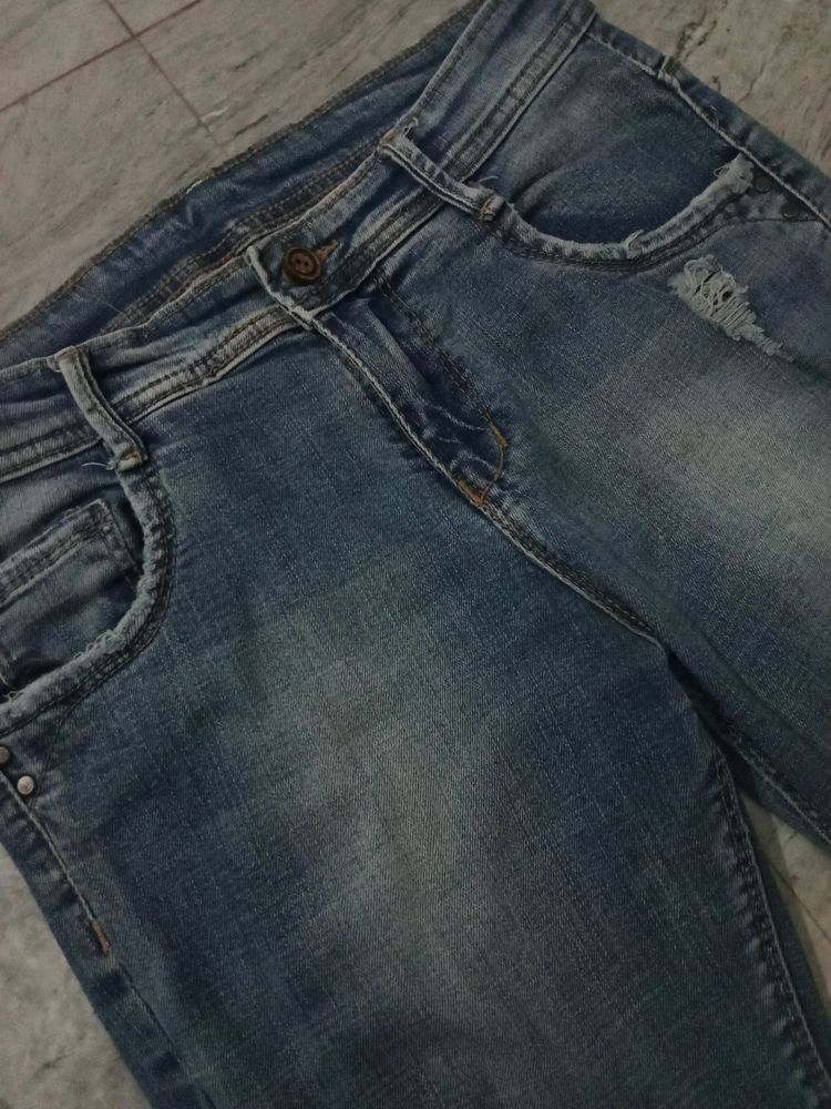 Trendy Navy Blue Stripped Jeans For Sale👖👠