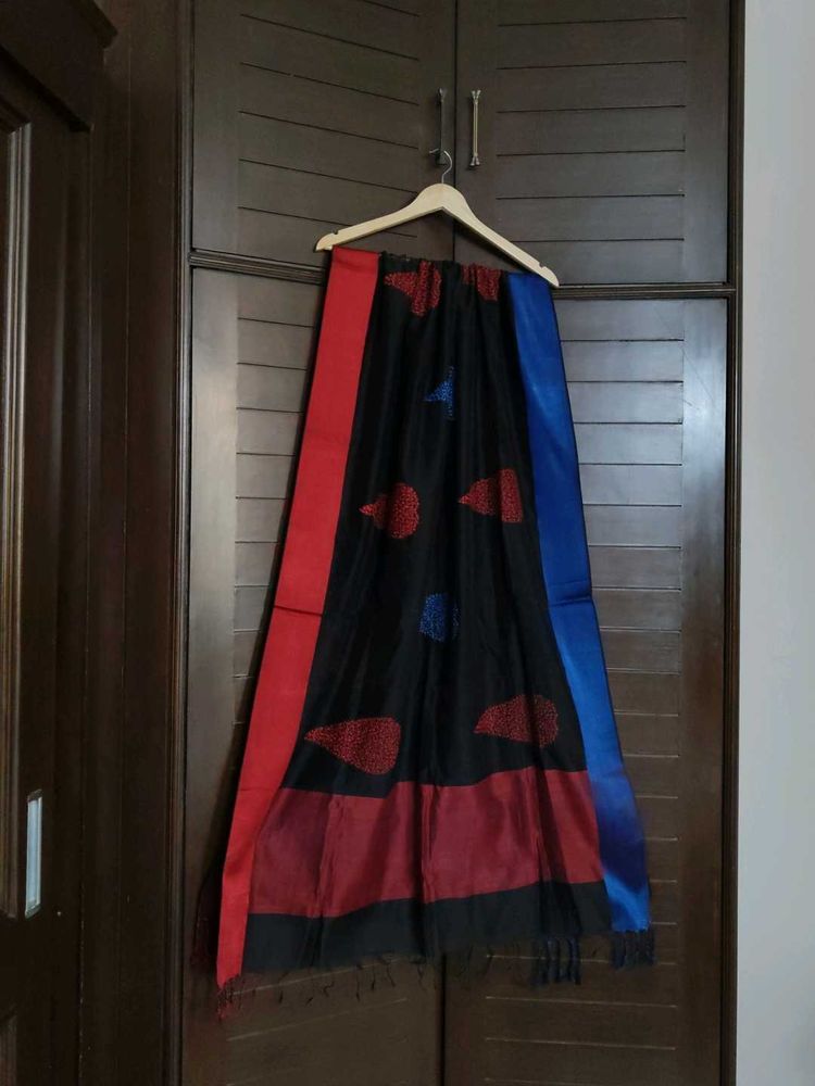 Women Black Silk Thread Embroidered Dupatta